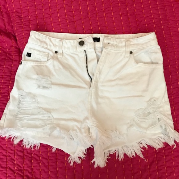 Kancan High Waisted White Shorts - Picture 3 of 3